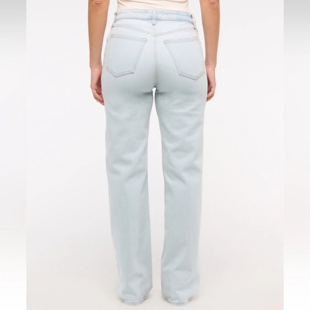 Abercrombie & Fitch Curve Love High Rise 90s Relaxed Jean - 27 Long - Light Wash - Picture 4 of 10